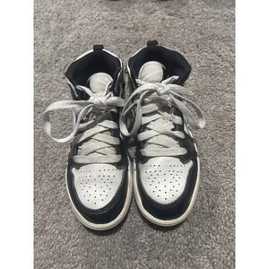 Nike Kids Air Jordan 1 Mid SE Toddler Shoes Size 13.5 Black Gold‎ White Sneakers